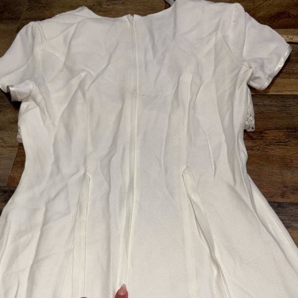 VTG Brioche California White Short Sleeve Dress w/ Rosette & Lace Trim - Picture 10 of 12